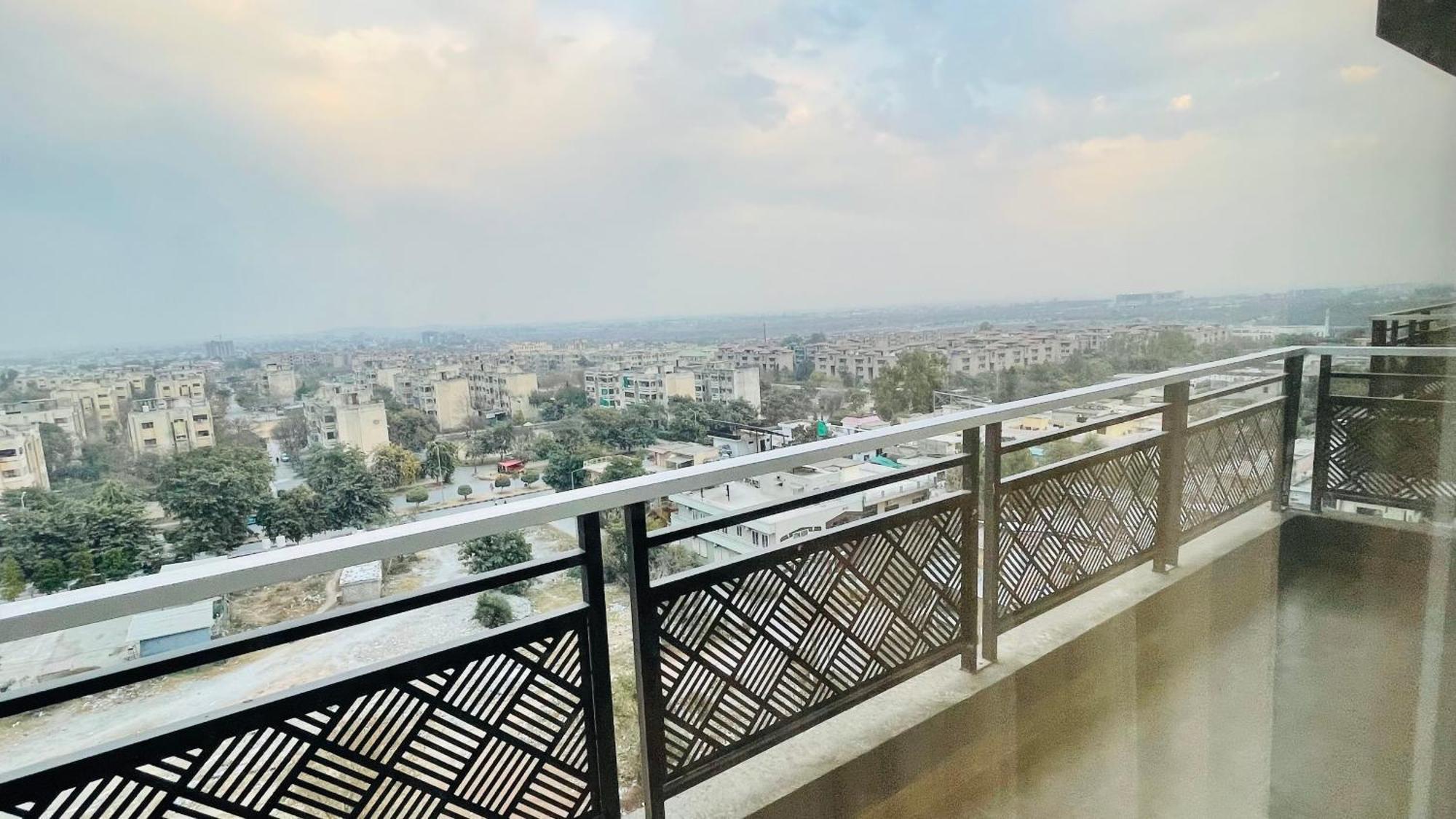 Flat In Central Islamabad Eksteriør billede